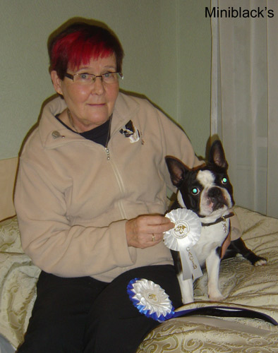 Anneli ja Musti skoolaamassa 